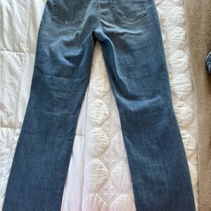 Joe's Jeans Women's Straight Leg in Classic Blue size 27